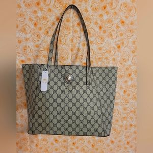 Charming Charlie purse